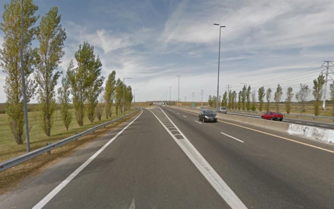 Quejas por fuertes demoras en la autopista La Plata - Buenos Aires