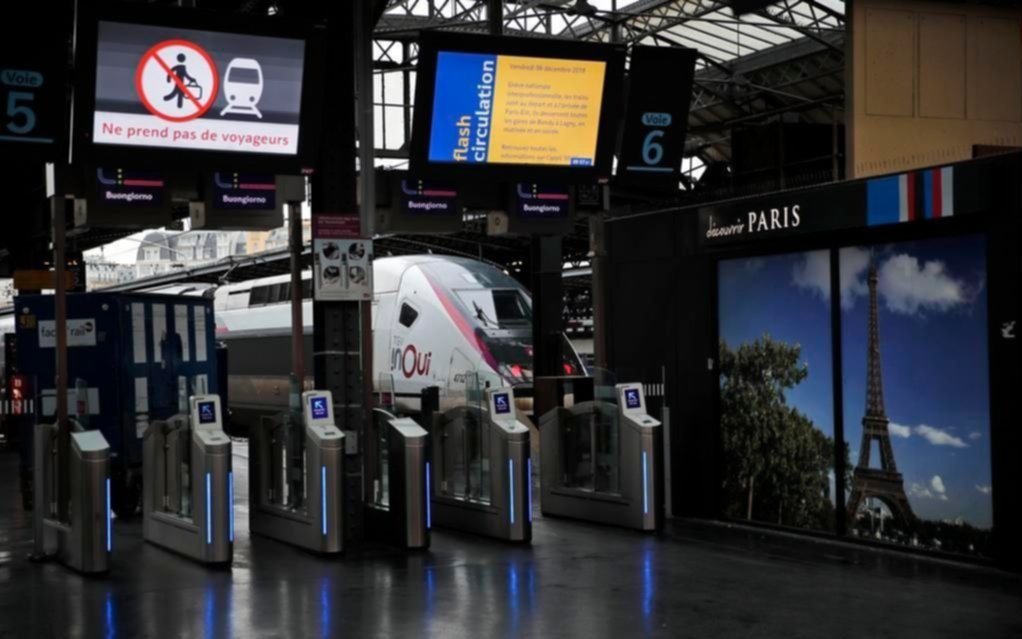 Francia vive una pesadilla por el paro del transporte público
