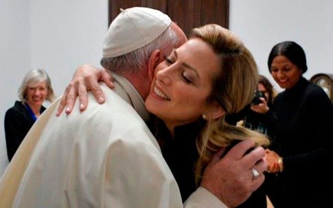 Alberto Fernández volvió a dar clases y Fabiola Yañez estuvo con el Papa