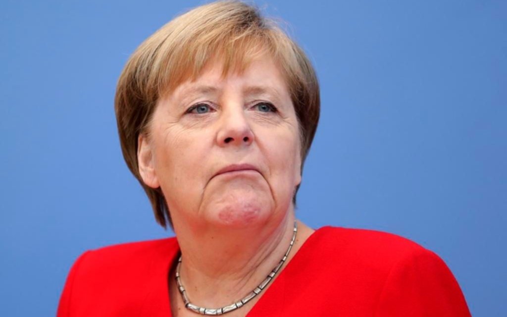 Crisis política en Alemania: Merkel echa a funcionario