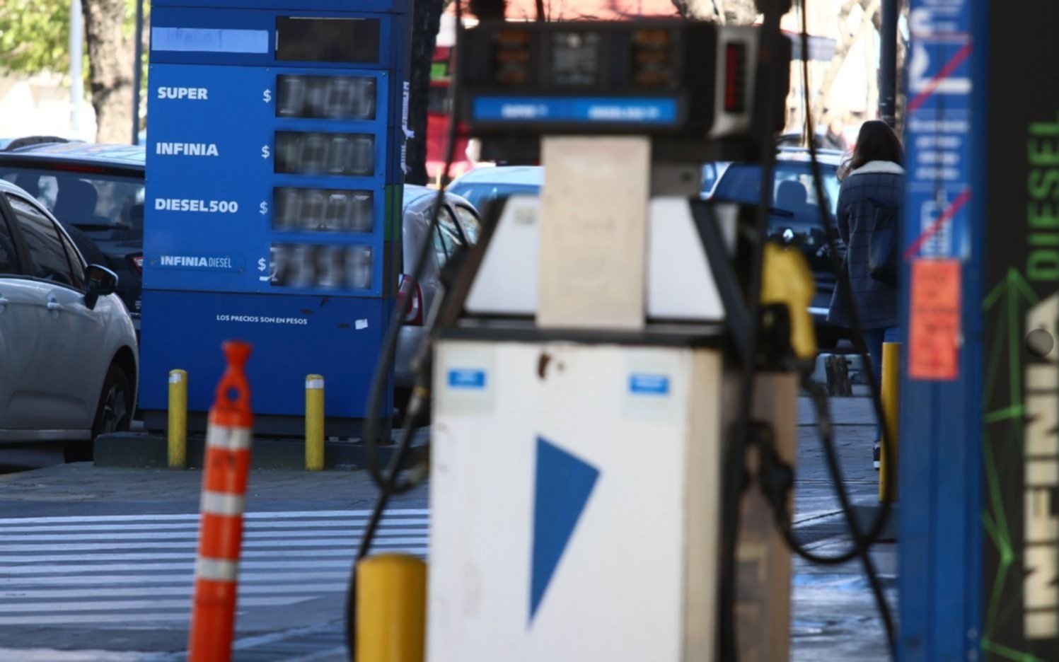 Aplican freno a la importación de gasoil, crudo y naftas