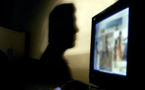 Pornografía infantil: allanan una casa en City Bell