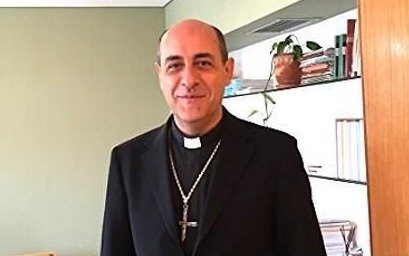 El Arzobispado llama a evitar el saludo de la paz y darán la comunión en la mano