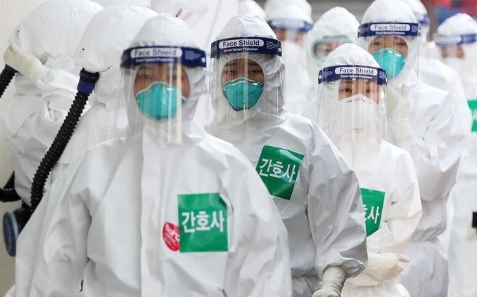 Corea del Sur controlará con pulseras a quienes violen la cuarentena