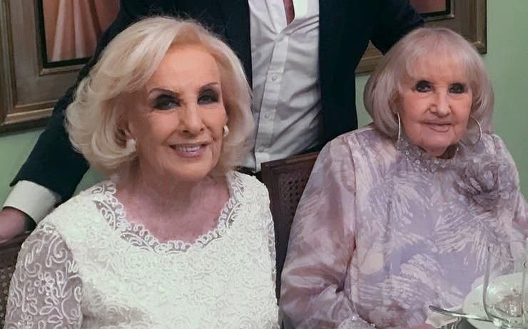 Mirtha y un virtual último adiós a Goldie, a través de videollamada