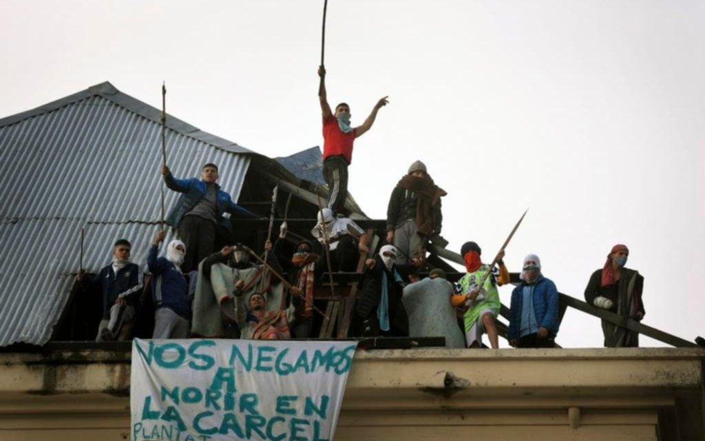 Los funcionarios y los presos de Devoto llegaron a un “acuerdo”