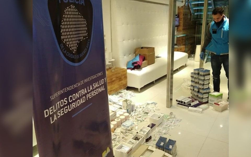 Escándalo: clausuraron la clínica y apresaron al médico de los famosos