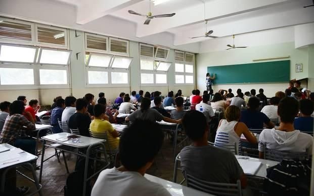Difunden datos sobre cambios de carreras universitarias
