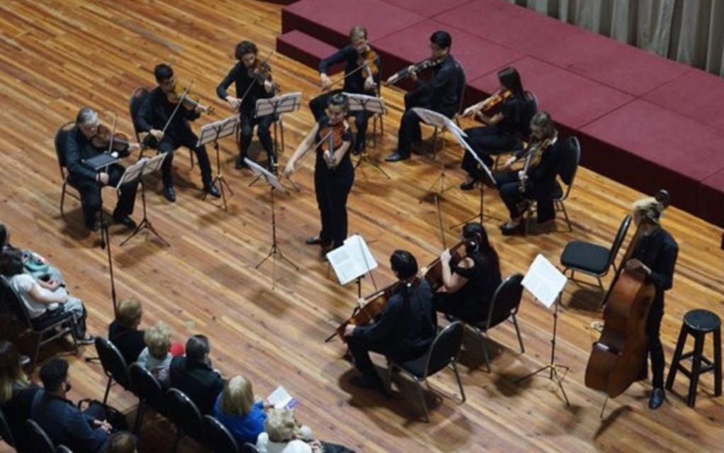 La Camerata de la orquesta escuela homenajea a Berisso