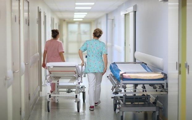 Hospitales y sanatorios suman un casco para tratar a pacientes