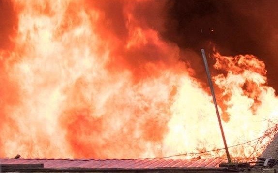 Piden ayuda para una familia carenciada que perdió todo en un incendio