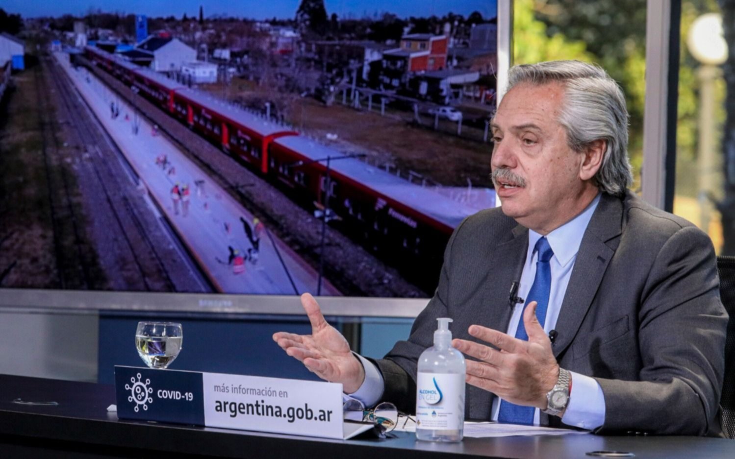 “El Gobierno no está en guerra con nadie”, dijo Alberto F. tras el decreto sobre servicios