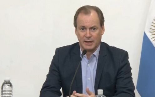 Un gobernador que estuvo con Alberto F. con COVID-19