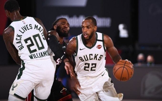 Milwaukee derrotó a Miami y evitó la “barrida”