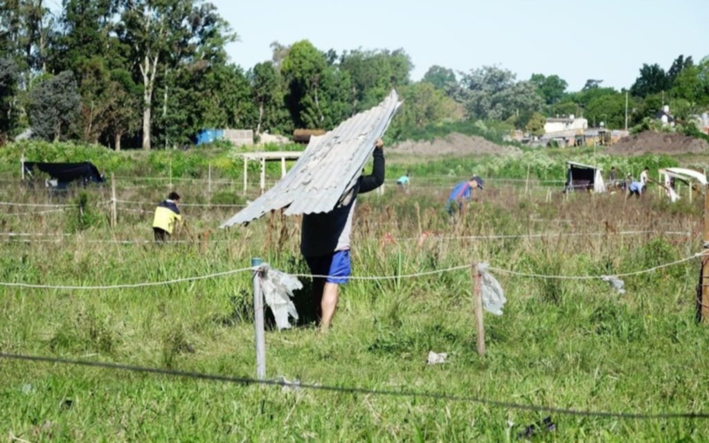 Intentaron tomar tierras en 44 y 179: tres detenidos
