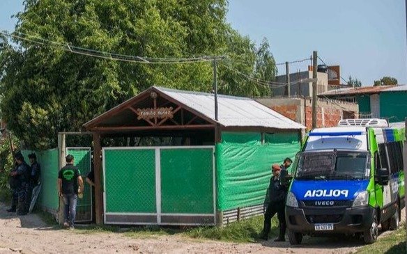 En 161 y 528, allanamiento por drogas y un muerto