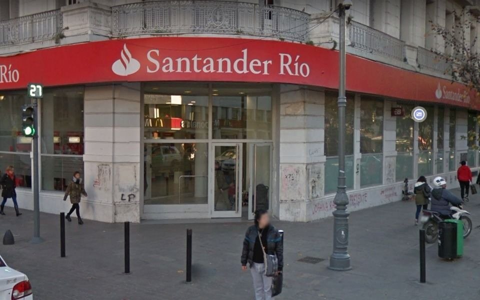 Le vaciaron la cuenta y sacaron un préstamo a su nombre