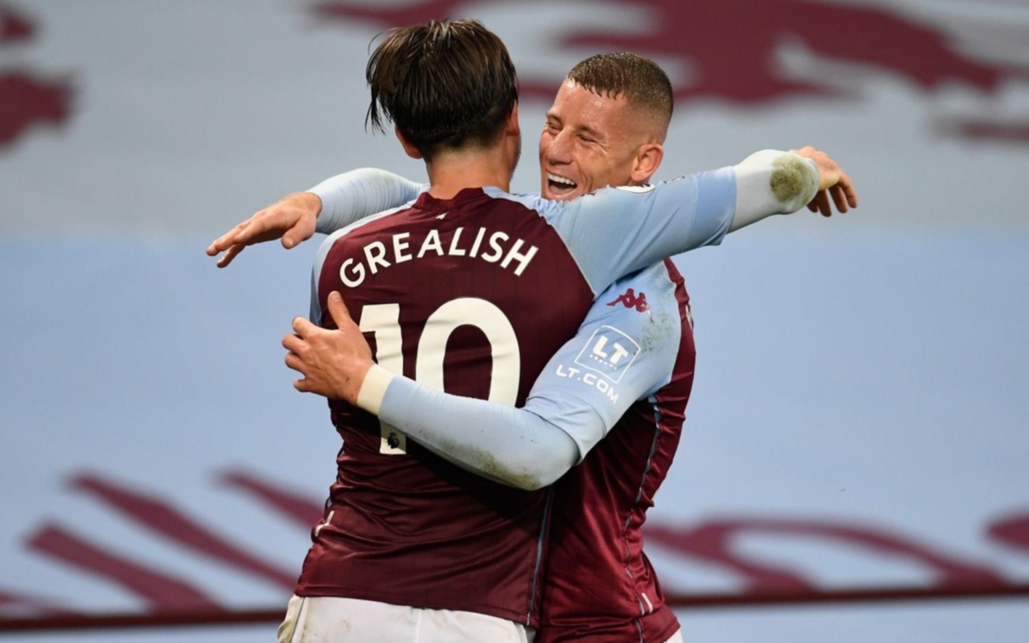 Aston Villa le hizo “7” al campeón, Liverpool