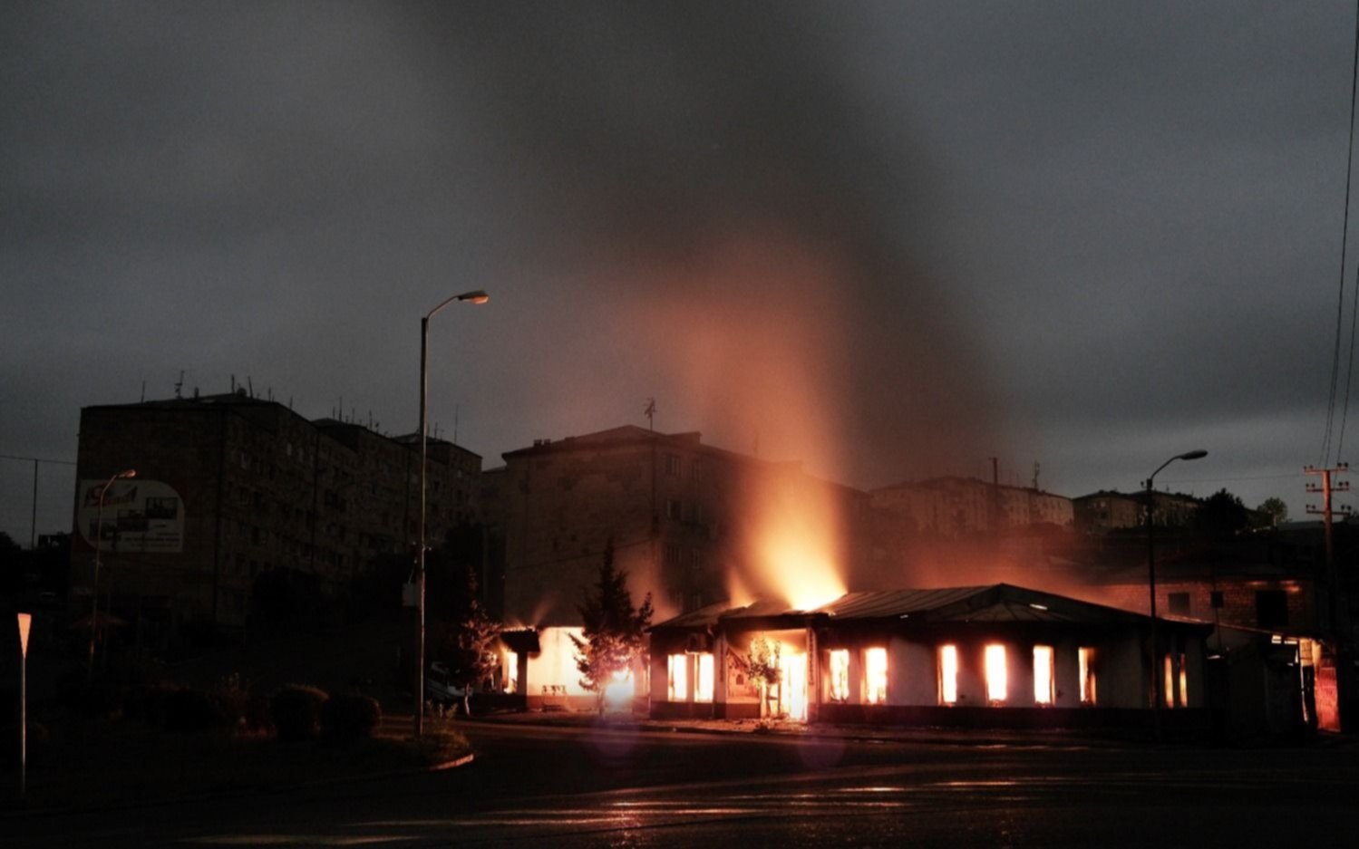 Piden un cese al fuego     sin condiciones entre Armenia y Azerbaiyán