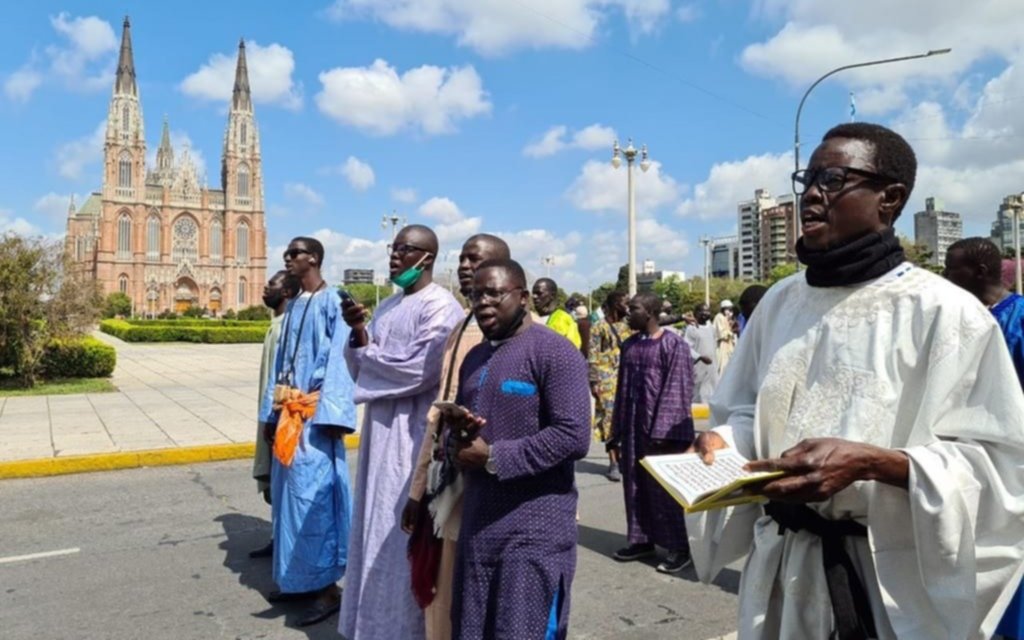La comunidad senegalesa realizará mañana un festival virtual en las redes sociales