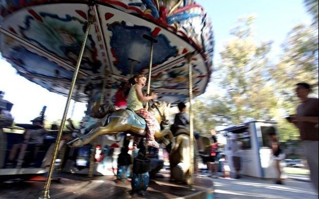 Avanzan con un plan para recuperar las calesitas