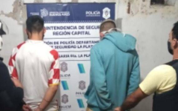 Caen presuntos motochorros que actuarían en Tolosa y Ringuelet
