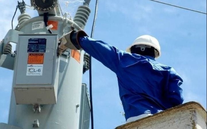 Amplían la potencia de la red eléctrica en Hernández