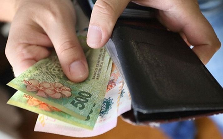 El ingreso mínimo de los bancarios se irá a 77.500 pesos a fin de año