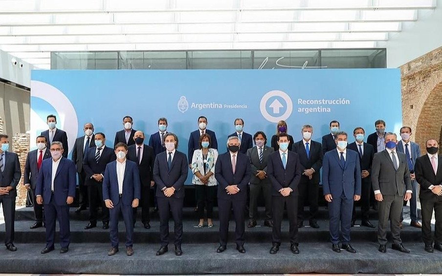 La oposición se abroquela para resistir la idea del Gobierno de suspender las Paso