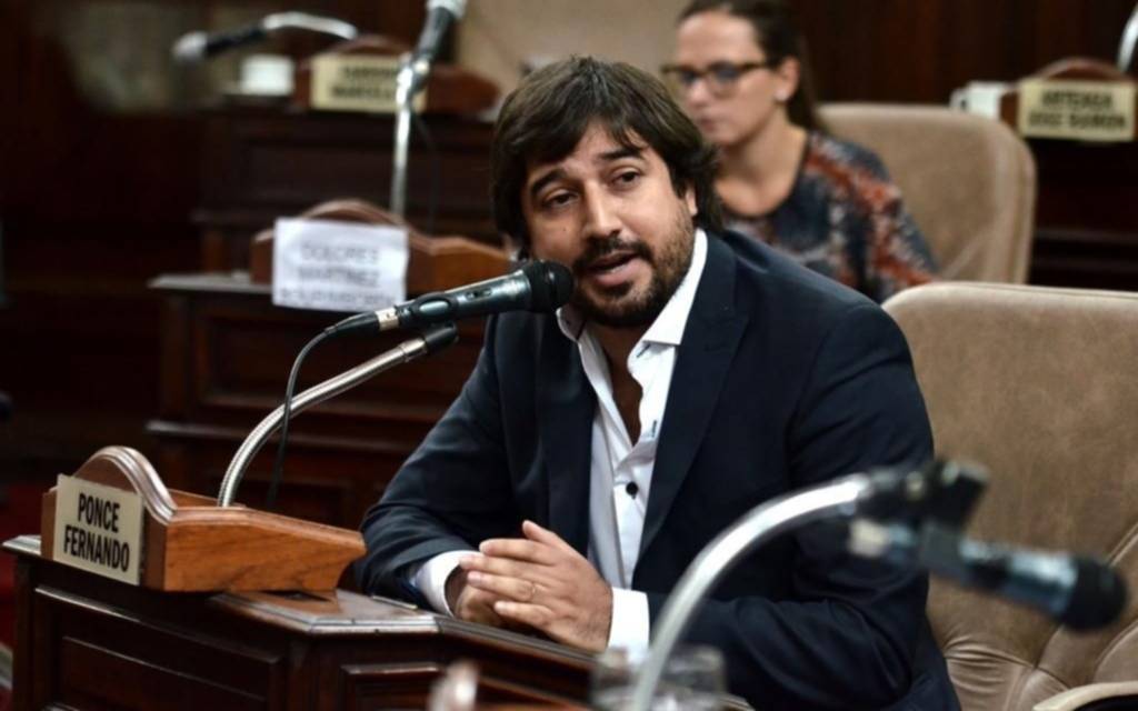 Un ex concejal que vuelve a subir el perfil en la Comuna