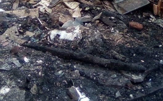 Lo perdieron todo en un incendio y piden ayuda en 516 entre 9 y 10