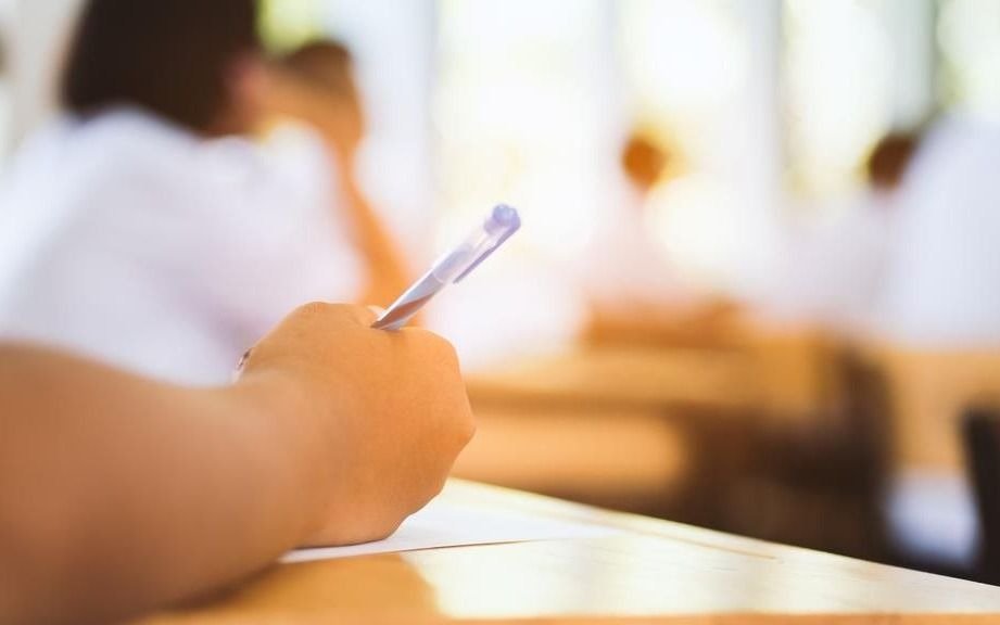 La escuela pública reclama para 2021 la presencia de los alumnos en las aulas