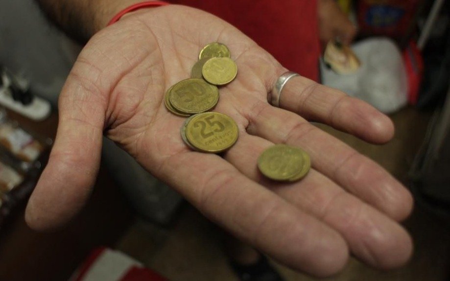 Veinte pesos en monedas, el botín por el que un joven terminó preso