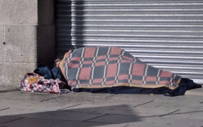 Se abrió polémica por el horario de un parador para gente en situación de calle