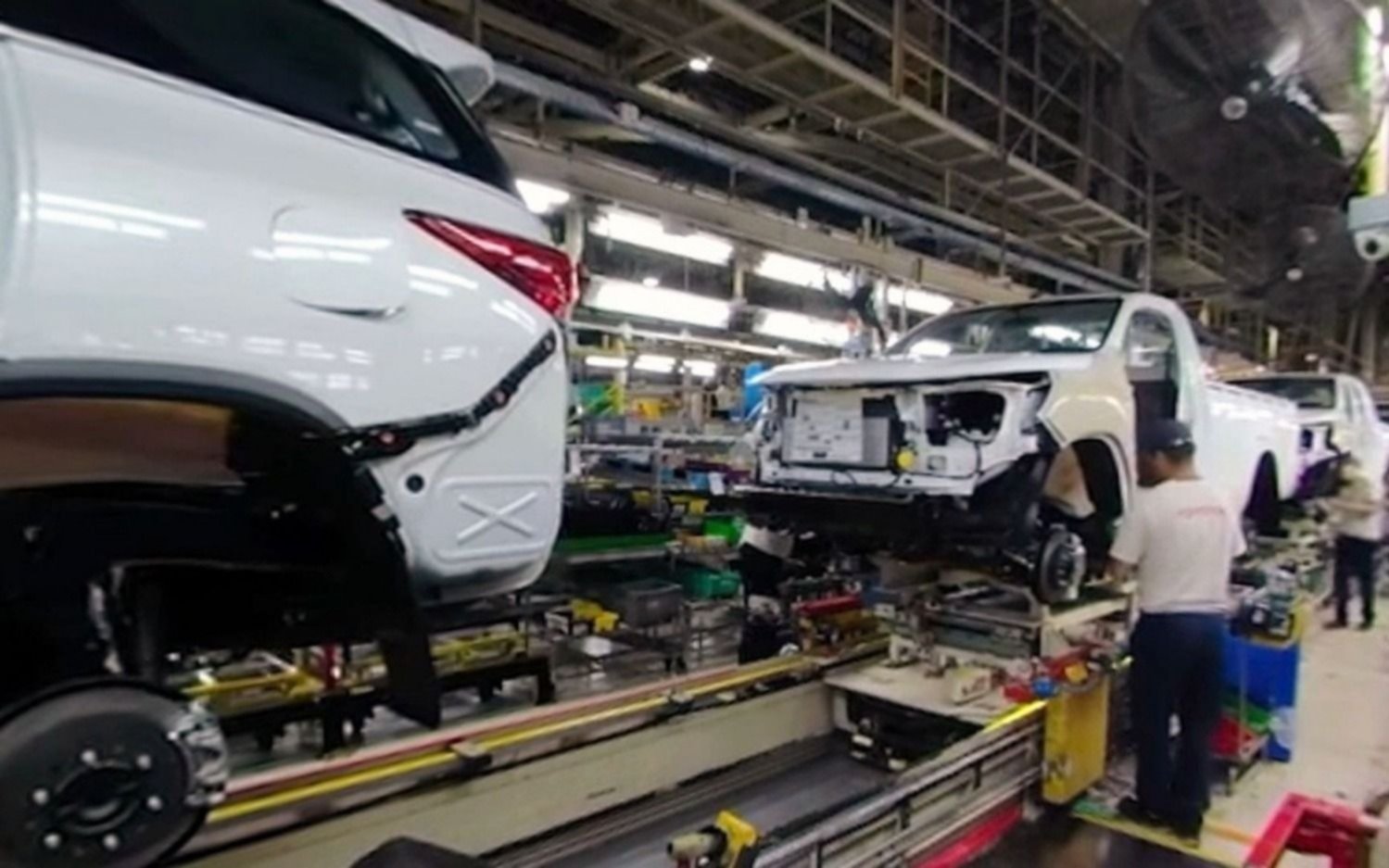 Toyota suspende la producción porque paran sus empleados