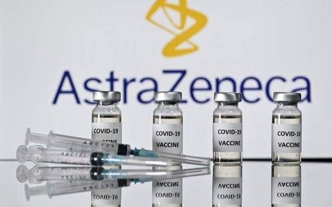 Más países suspenden la vacuna de AstraZeneca y la OMS evalúa qué hacer