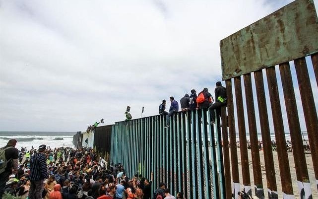 El trato a migrantes detenidos en EE UU revela una grave situación