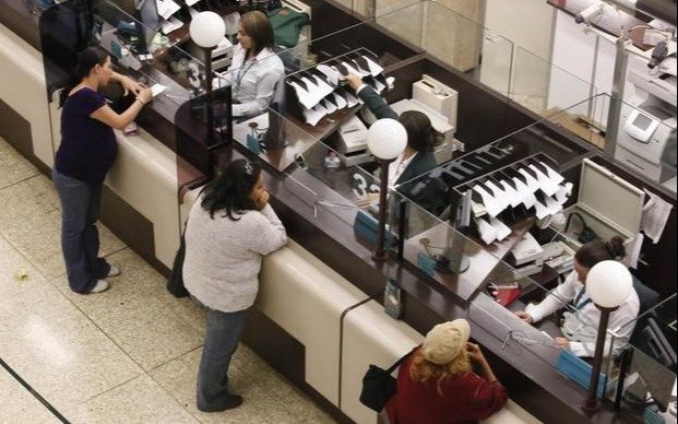 Los bancos retoman el horario de 10 a 15 desde el próximo lunes