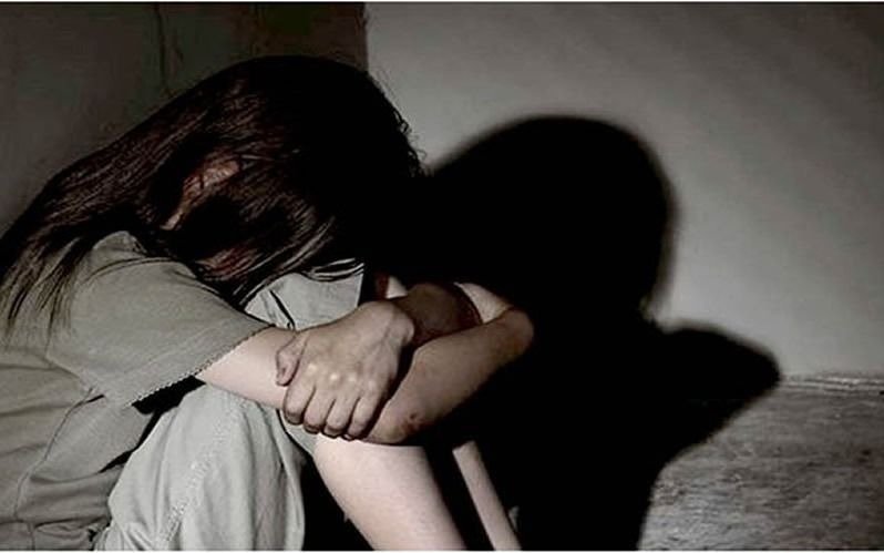 Su propia hija lo denunció por brutales vejámenes: está preso