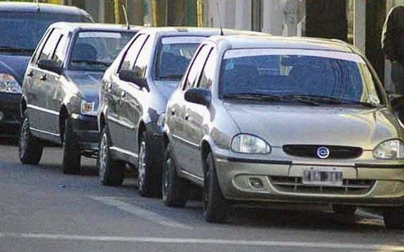 Una joven armó Ubre, un remís para mujeres, y Uber la intimó