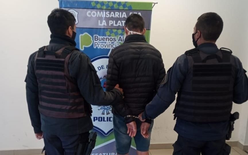 Por una filmación, cayó en Plaza Irigoyen un ladrón     de bicicletas