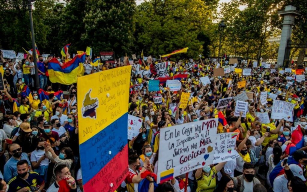 Se mantiene la tensión en las calles de Colombia