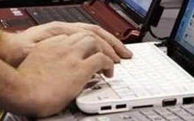 Robó herramientas de una obra, las ofreció en Internet y cayó al venderlas