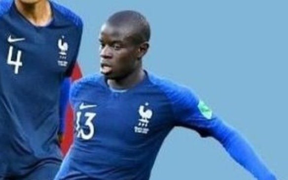 Kanté fue la columna del flamante campeón