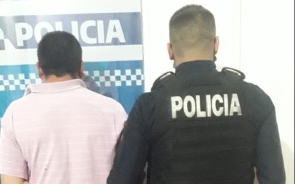 Detenido por correr a su ex y a las hijas armado con un cuchillo