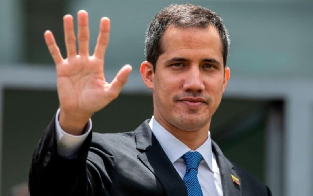 “Están desapareciendo los seres humanos en Venezuela”, le respondió Guaidó a Alberto F.