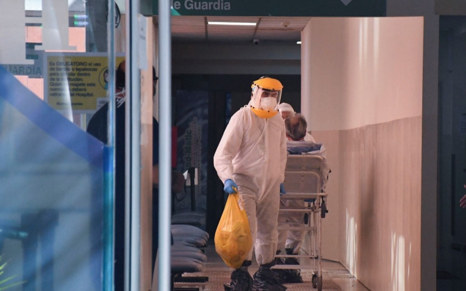 Hubo 20.023 casos en un día y el país está a un paso de las 100 mil muertes