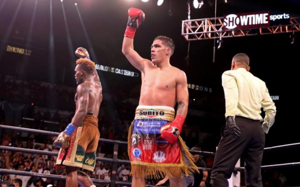 Castaño recibió saludos del “Canelo”