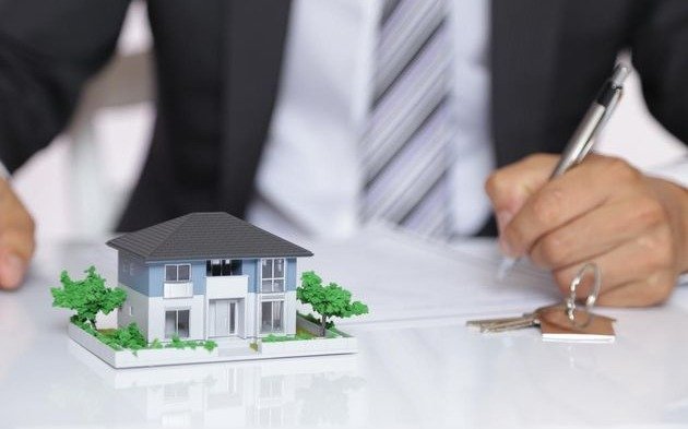 La compraventa de inmuebles creció 16,5% pero las dificultades persisten