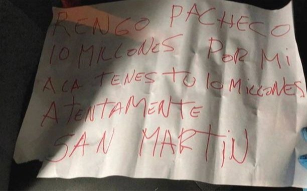 Hallan un mensaje mafioso junto al cuerpo del policía federal asesinado